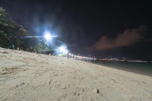 Вид на порт Паттайи с пляжа