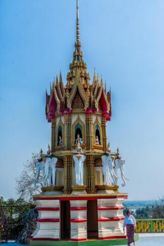 Слоновья башня храма в Таиланде