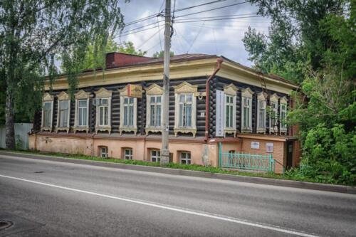 Деревянное здание на ул. Гагарина